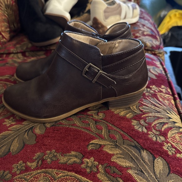 Life Stride Adley Velocity 2.0 Women's Ankle Boots Size 7 - Picture 2 of 6